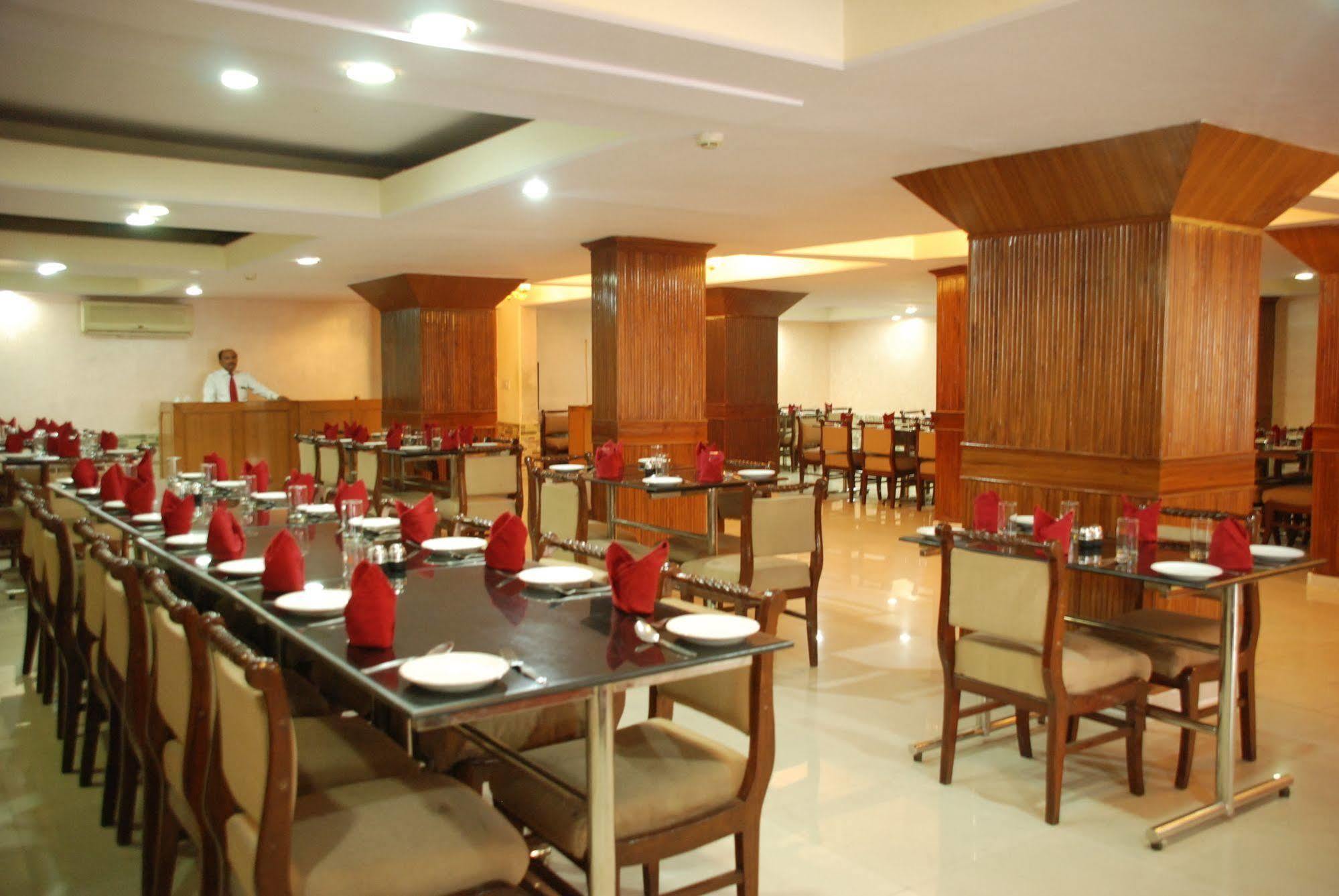 Hotel Ganga Ratan Agra  Ngoại thất bức ảnh