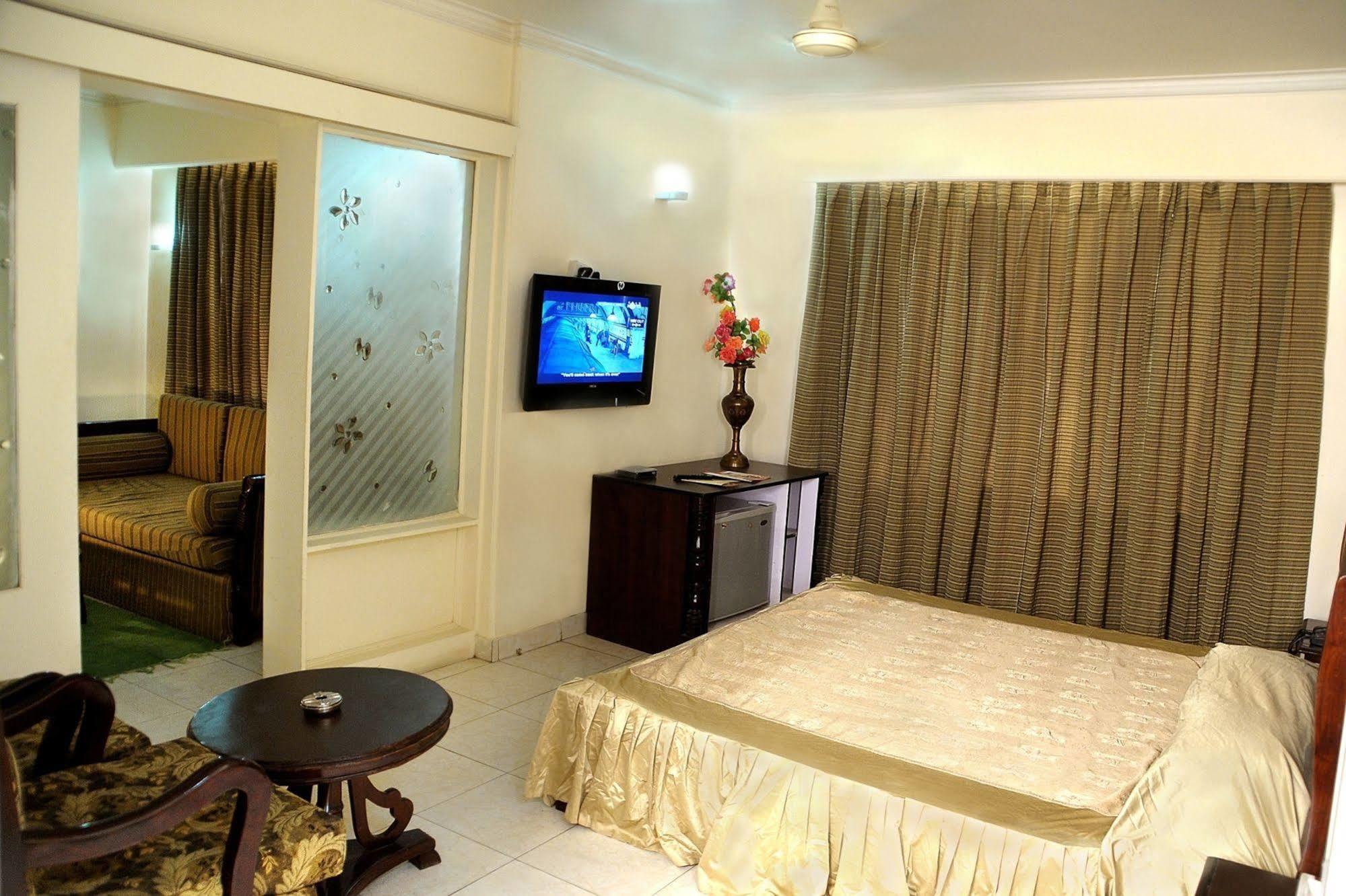 Hotel Ganga Ratan Agra  Ngoại thất bức ảnh
