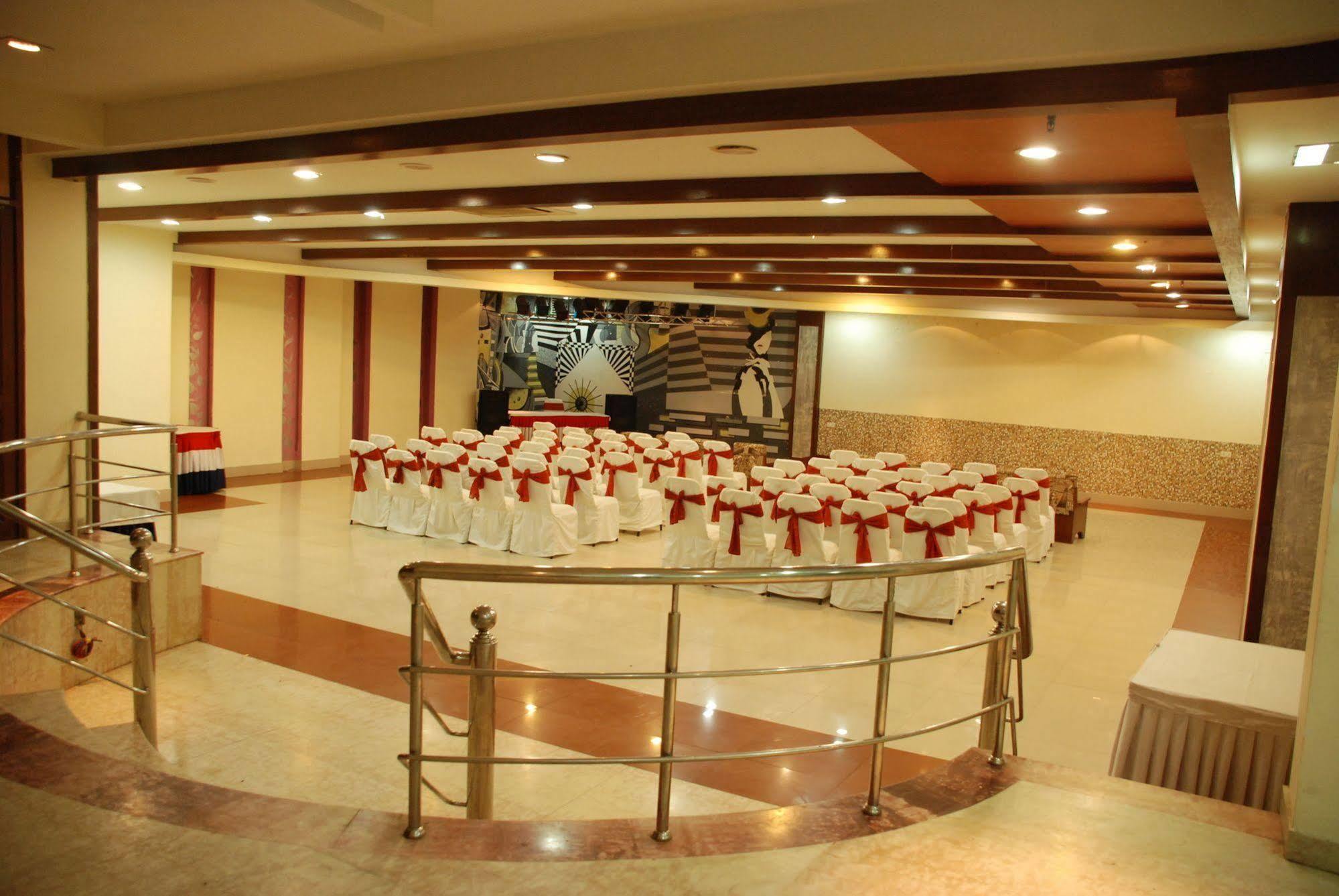 Hotel Ganga Ratan Agra  Ngoại thất bức ảnh